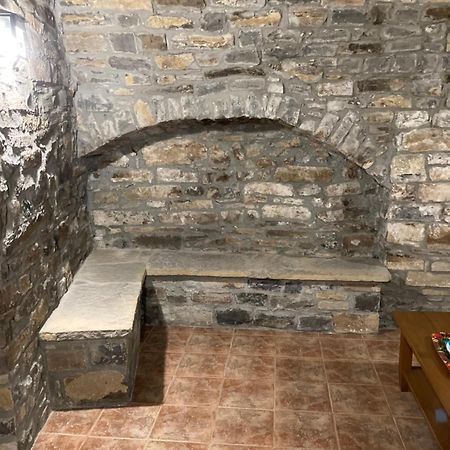 Casa Encuentra, En El Pirineo Al Lado De Ainsa Pensionat El Pueyo de Araguás Eksteriør billede