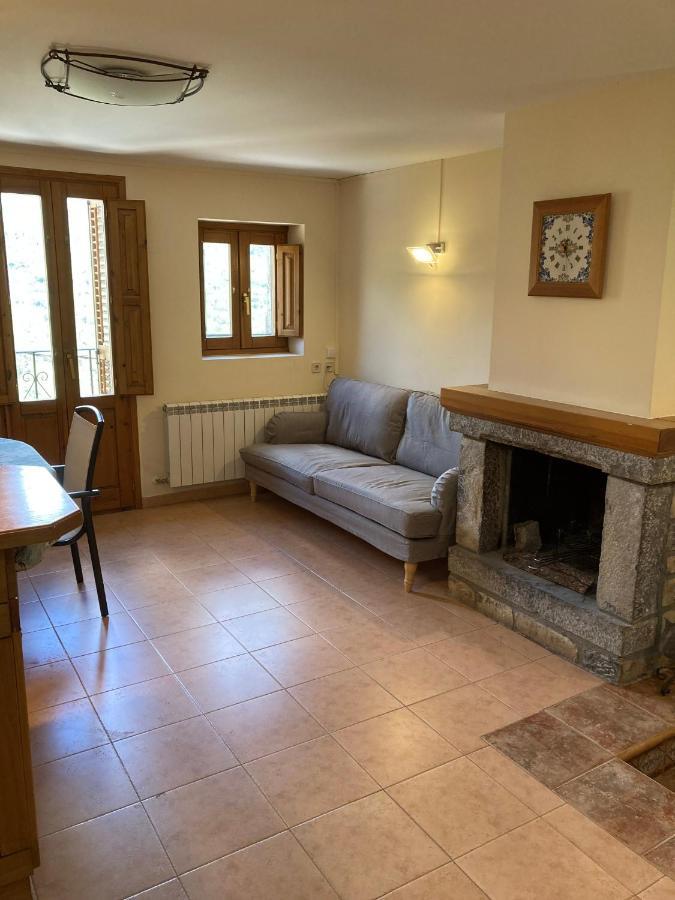 Casa Encuentra, En El Pirineo Al Lado De Ainsa Pensionat El Pueyo de Araguás Eksteriør billede
