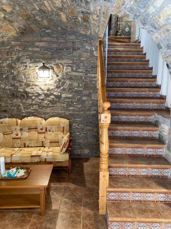 Casa Encuentra, En El Pirineo Al Lado De Ainsa Pensionat El Pueyo de Araguás Eksteriør billede