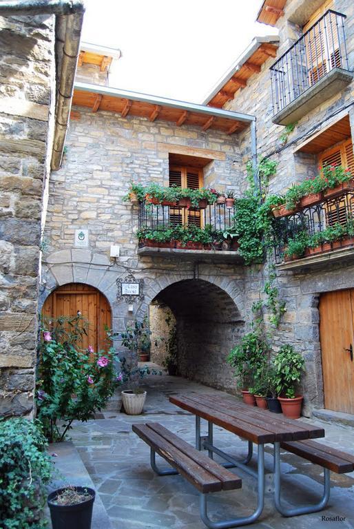 Casa Encuentra, En El Pirineo Al Lado De Ainsa Pensionat El Pueyo de Araguás Eksteriør billede