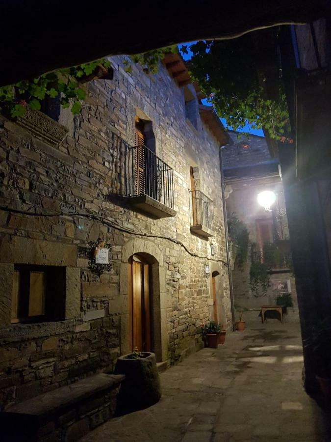 Casa Encuentra, En El Pirineo Al Lado De Ainsa Pensionat El Pueyo de Araguás Eksteriør billede